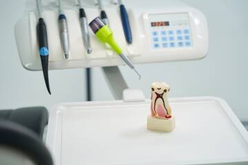 Endodoncja-mikroskopowa-co-to-jest-atj-stomatologia Endodoncja-mikroskopowa-co-to-jest-atj-stomatologia